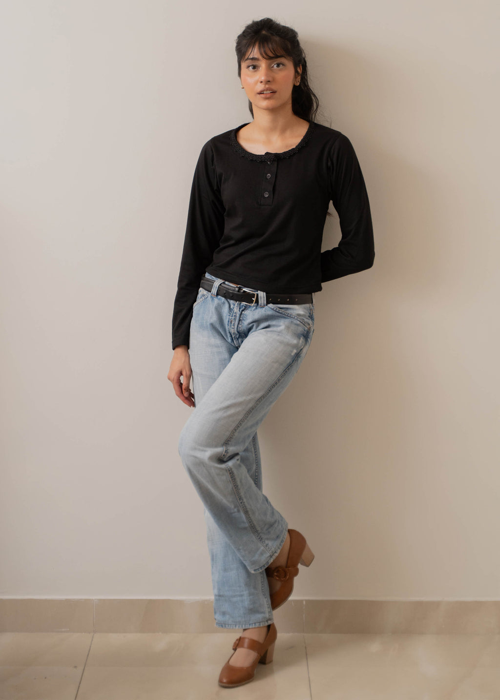 BLACK TRIM DETAILED HENLEY